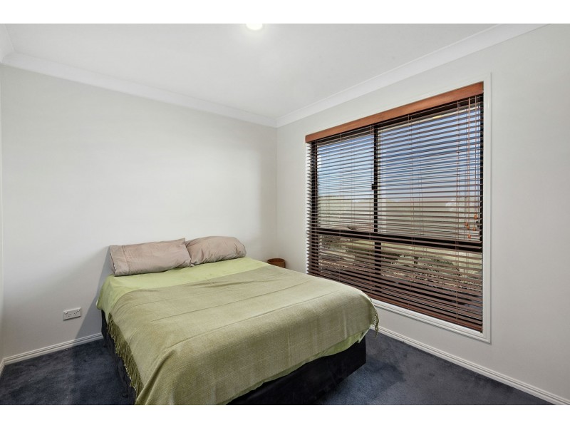 5 Isaac Street, Westbrook QLD 4350