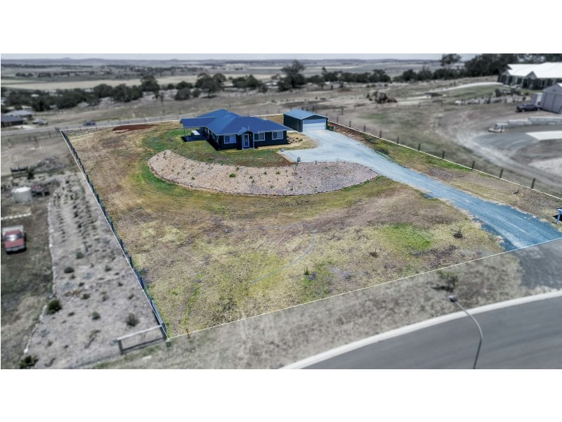 3 Southern Cross Drive, Kingsthorpe QLD 4400