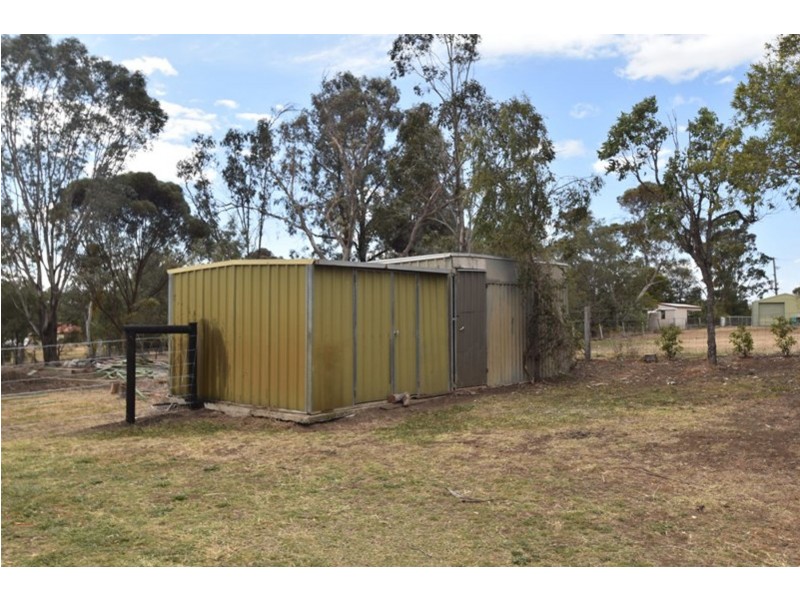 9 Lobwein Street, Meringandan West QLD 4352