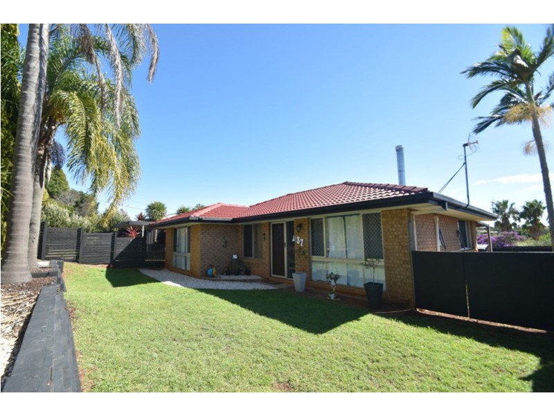 37 Champagne Crescent, Wilsonton Heights QLD 4350