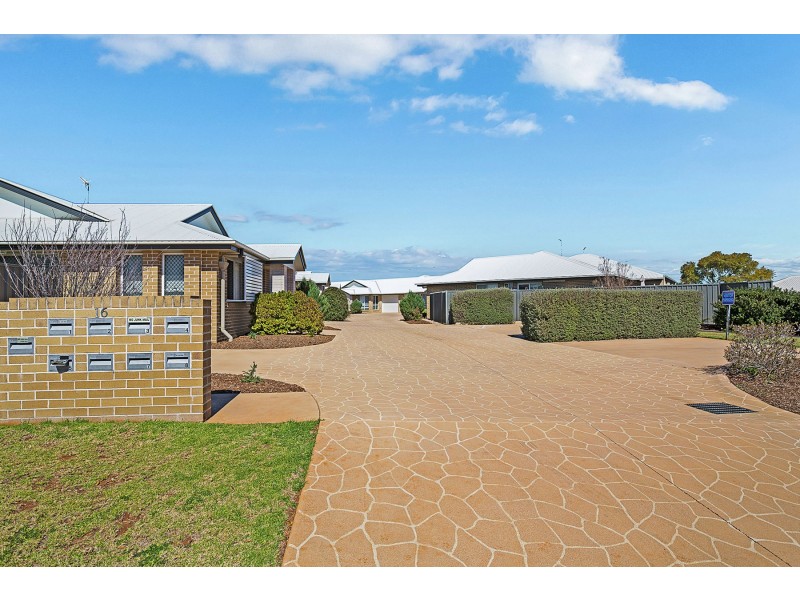 4/14-16 Salisbury Street, Darling Heights QLD 4350