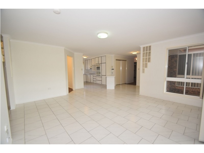 293 Mackenzie Street, Centenary Heights QLD 4350