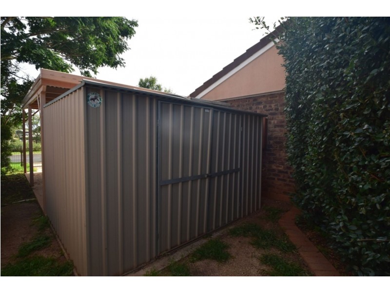 293 Mackenzie Street, Centenary Heights QLD 4350