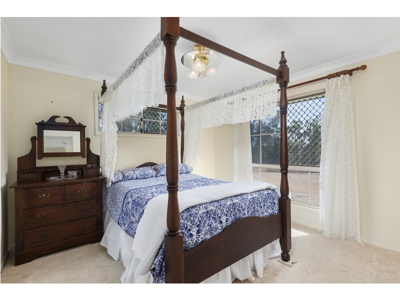 70 Lakes Drive, Laidley Heights QLD 4341