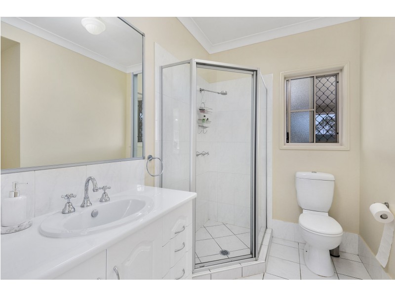 70 Lakes Drive, Laidley Heights QLD 4341