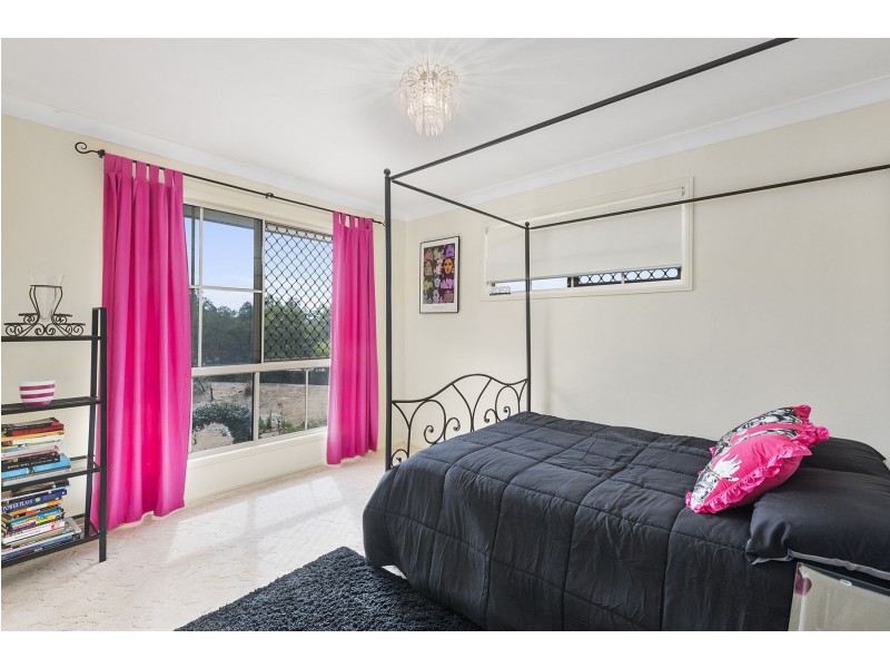 70 Lakes Drive, Laidley Heights QLD 4341