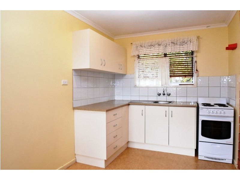 2/8 Marigold Street, Centenary Heights QLD 4350