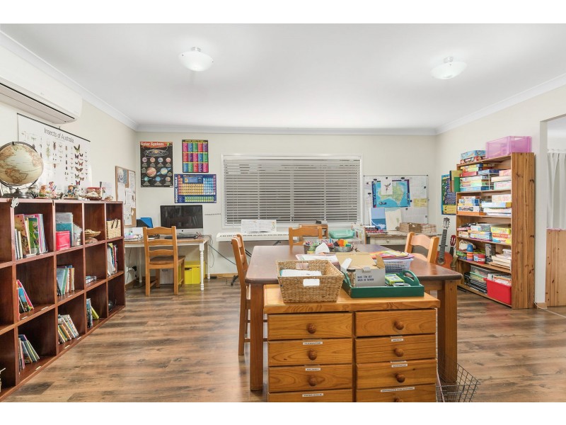 48 Gowlett Road, Haden QLD 4353