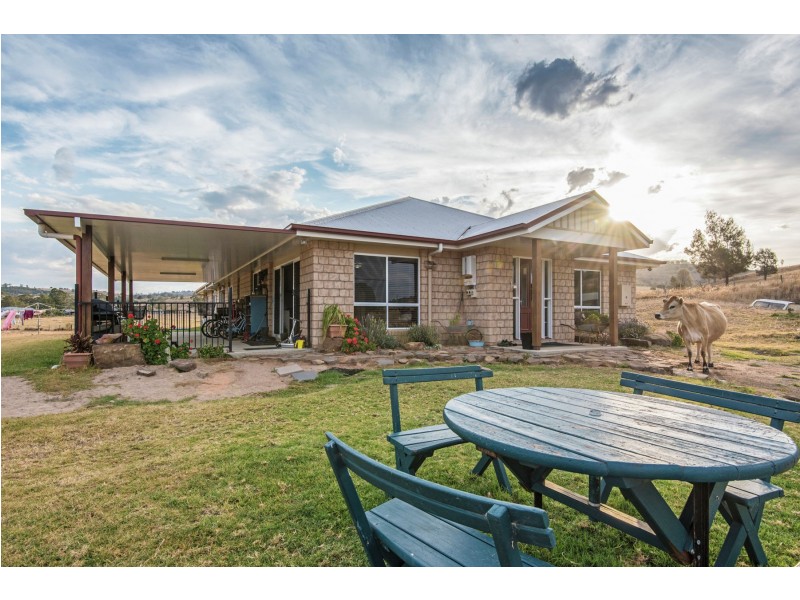 48 Gowlett Road, Haden QLD 4353