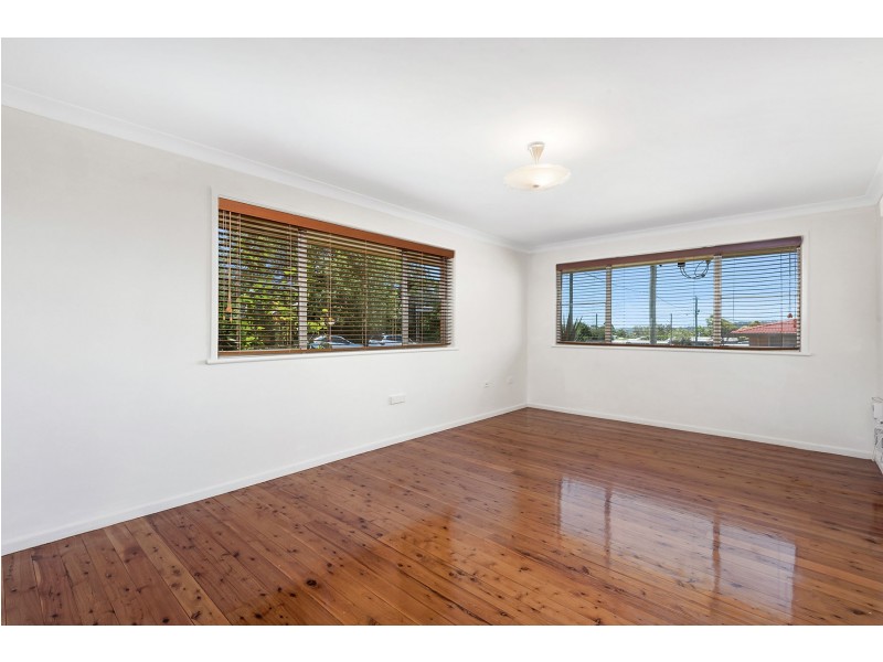 38 McNamara Street, Centenary Heights QLD 4350