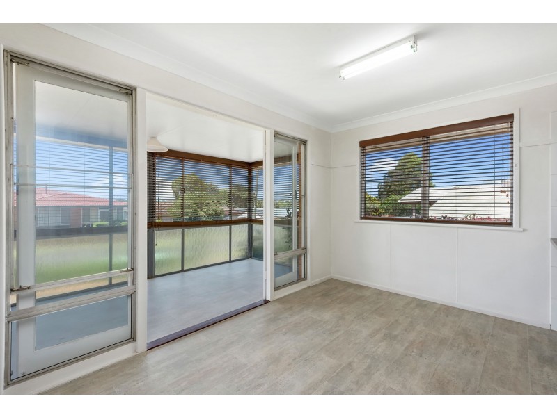 38 McNamara Street, Centenary Heights QLD 4350