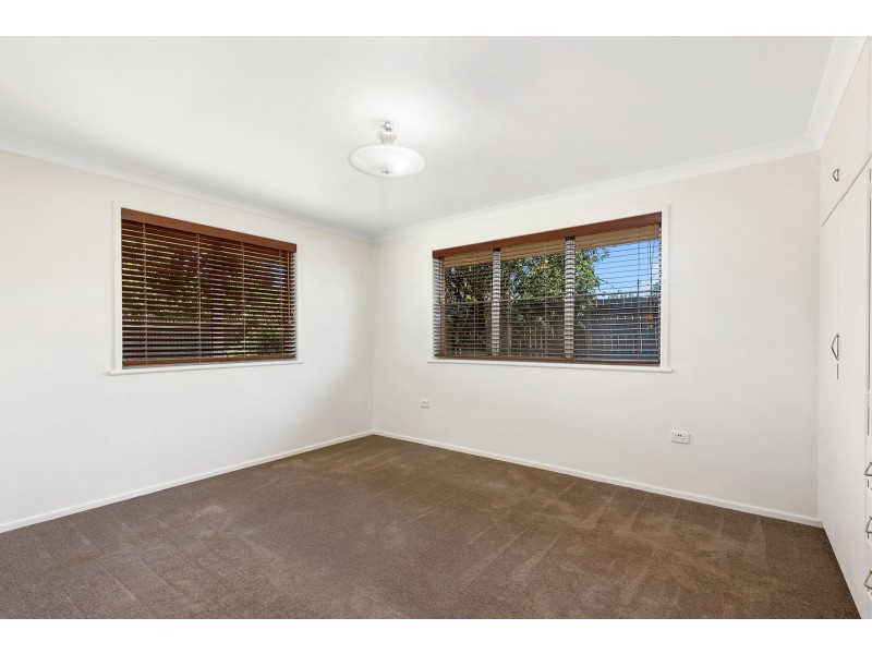 38 McNamara Street, Centenary Heights QLD 4350