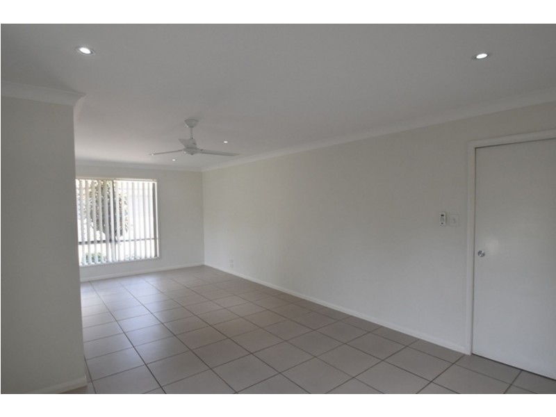 18/303 Bridge Street, Newtown QLD 4350