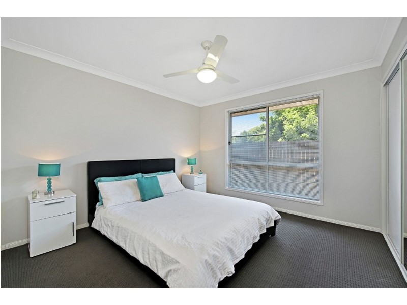 2/23b Charles Street, Newtown QLD 4350