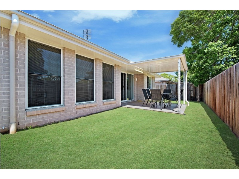 2/23b Charles Street, Newtown QLD 4350