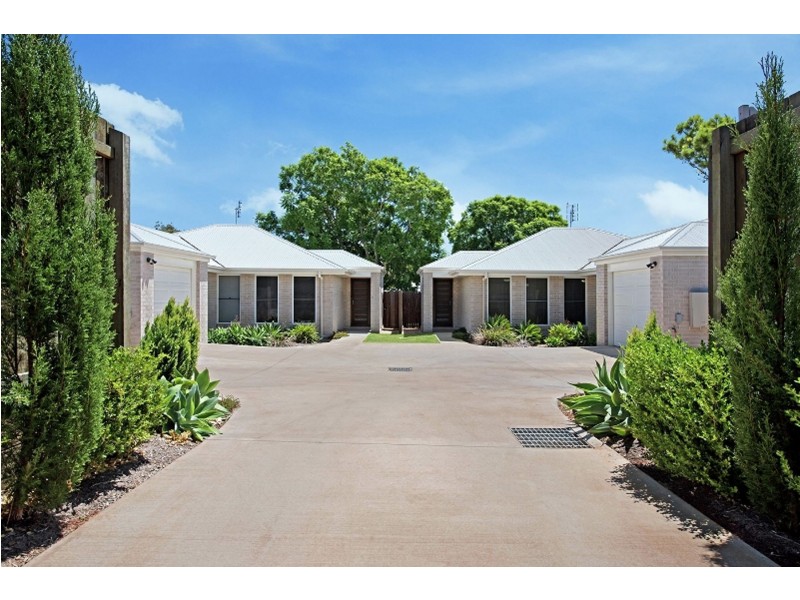 2/23b Charles Street, Newtown QLD 4350