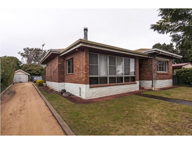 54 Flinders Street, Centenary Heights QLD 4350