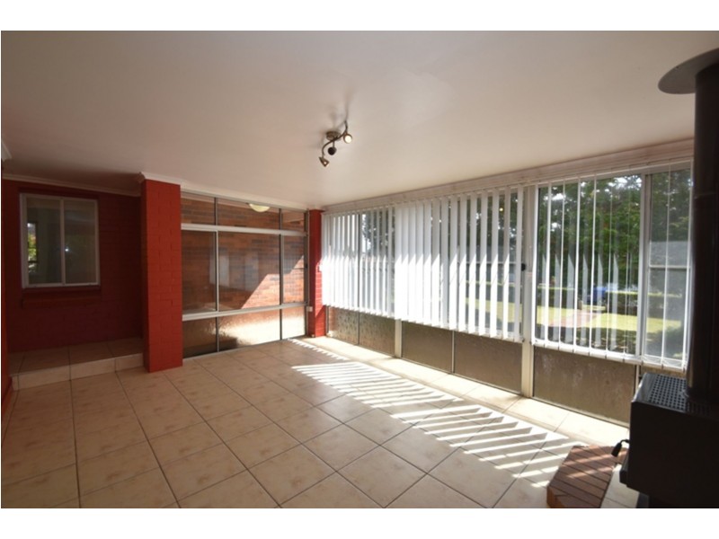 54 Flinders Street, Centenary Heights QLD 4350