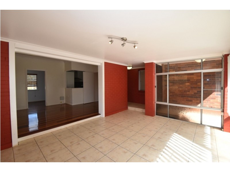 54 Flinders Street, Centenary Heights QLD 4350