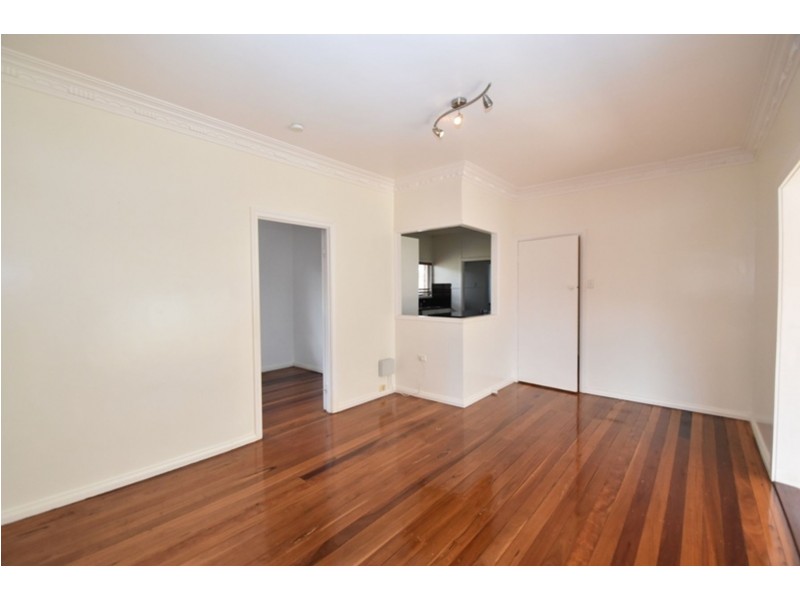 54 Flinders Street, Centenary Heights QLD 4350