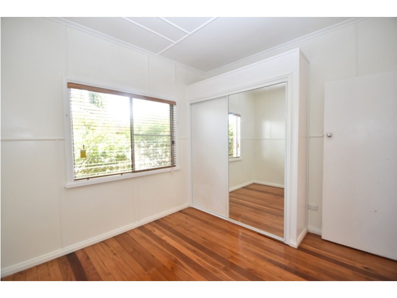 54 Flinders Street, Centenary Heights QLD 4350