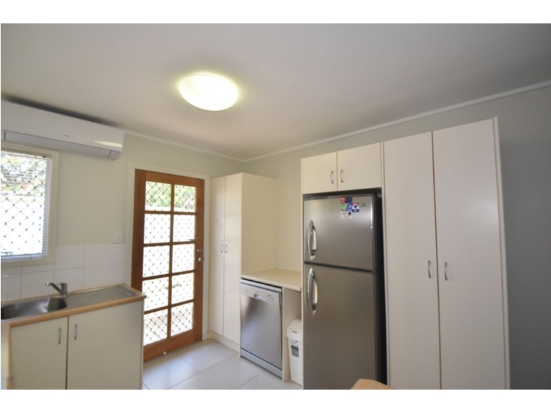 4/267a Geddes Street, Centenary Heights QLD 4350