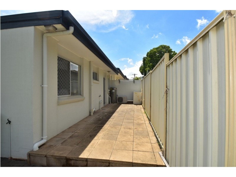 4/267a Geddes Street, Centenary Heights QLD 4350