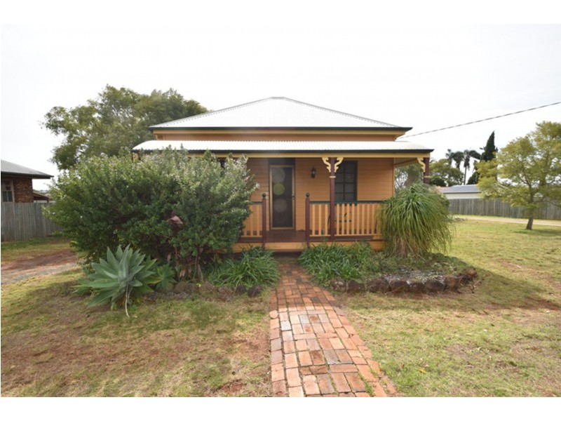 5 Dalmeny Street, Wilsonton QLD 4350