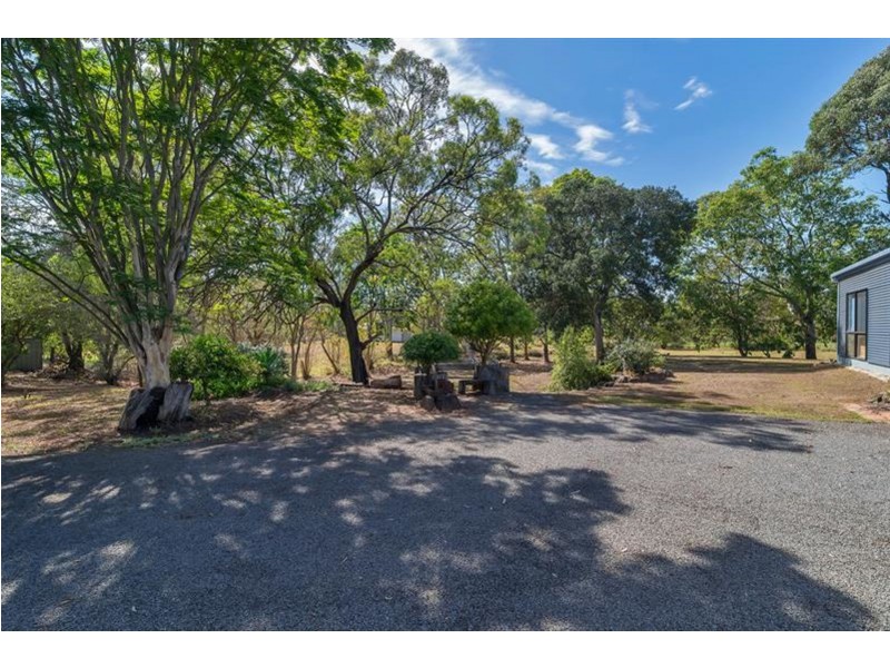 28 Stewart Street, Withcott QLD 4352