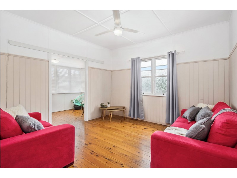 2 First Avenue, Harristown QLD 4350