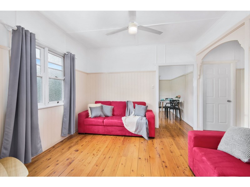 2 First Avenue, Harristown QLD 4350