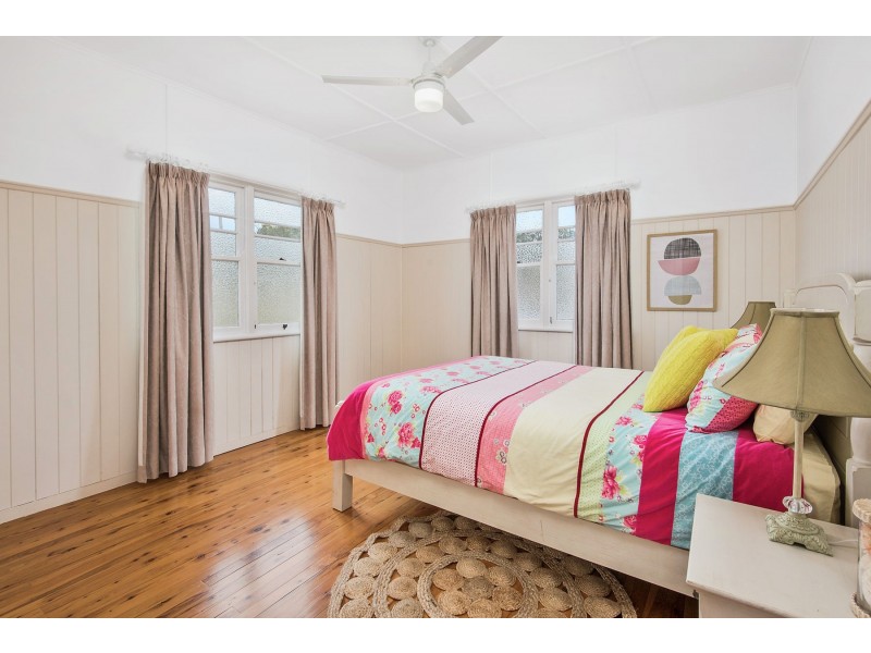 2 First Avenue, Harristown QLD 4350