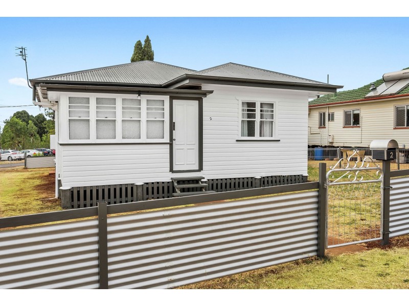 2 First Avenue, Harristown QLD 4350