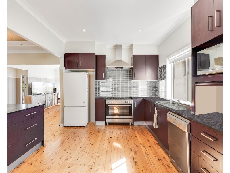 28 Lindsay Street, East Toowoomba QLD 4350