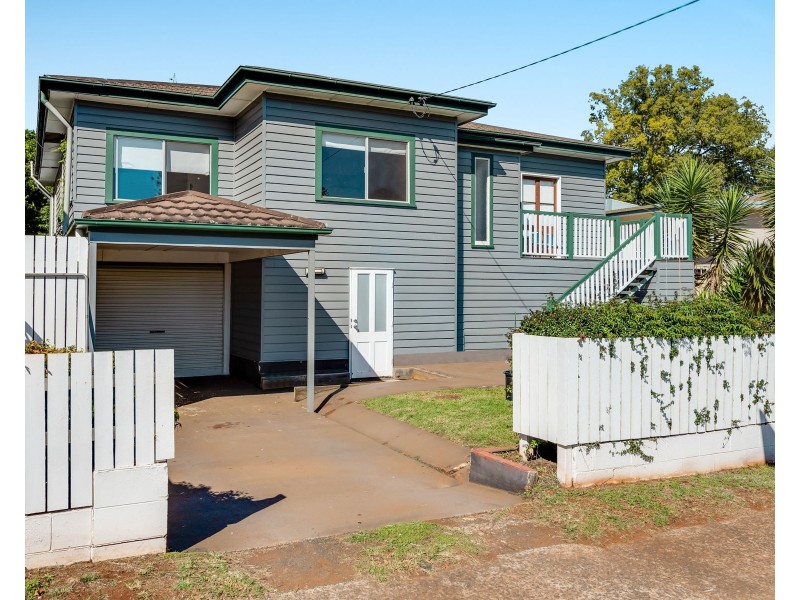 28 Lindsay Street, East Toowoomba QLD 4350