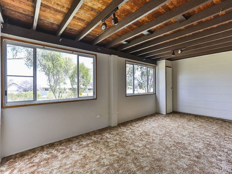 22 Mocatta Street, Goombungee QLD 4354