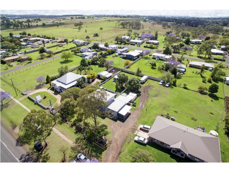 22 Mocatta Street, Goombungee QLD 4354