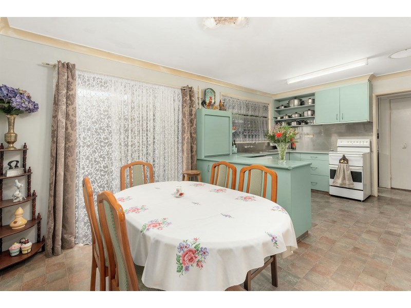 43 Llewellyn Street, Centenary Heights QLD 4350