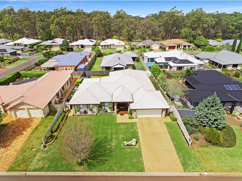 30 McClymont Drive, Rangeville QLD 4350