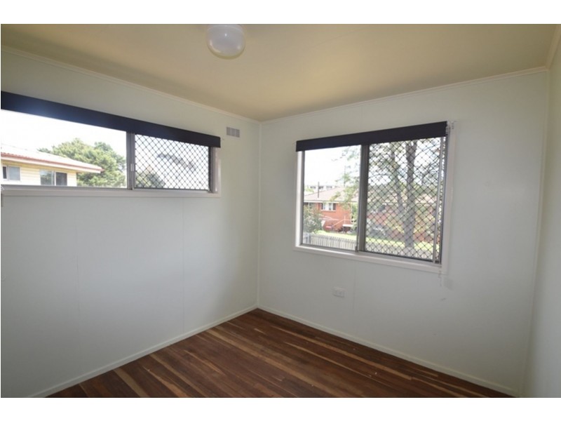 7 Shaw Court, Harristown QLD 4350