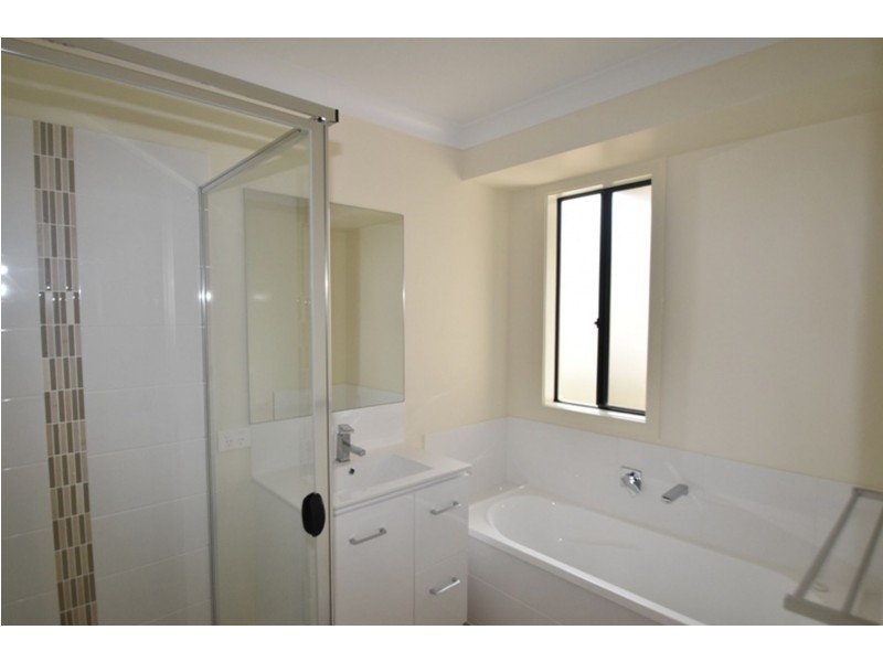 1/3 Minnett Street, Glenvale QLD 4350