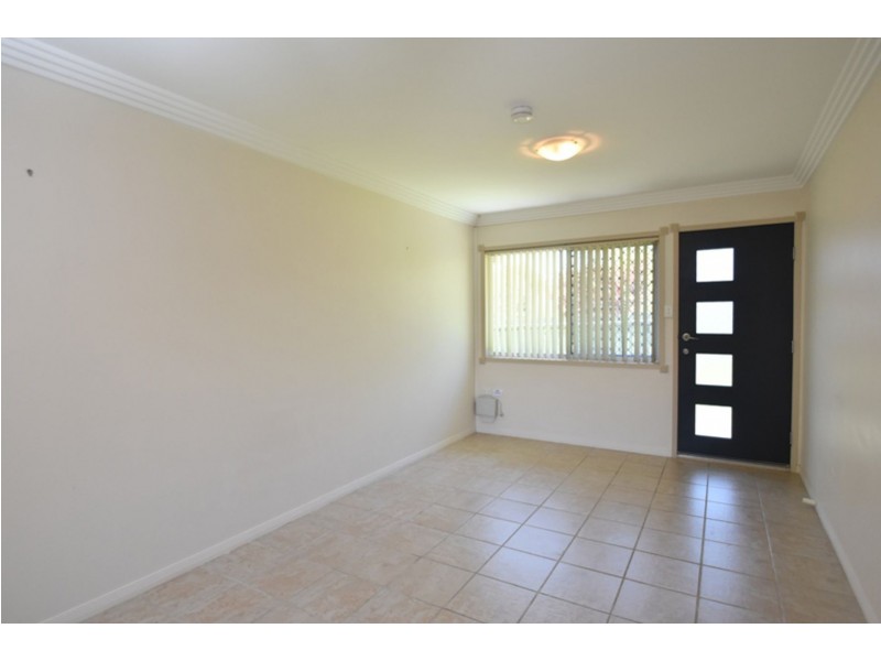 2/1 Seaton  Street, South Toowoomba QLD 4350