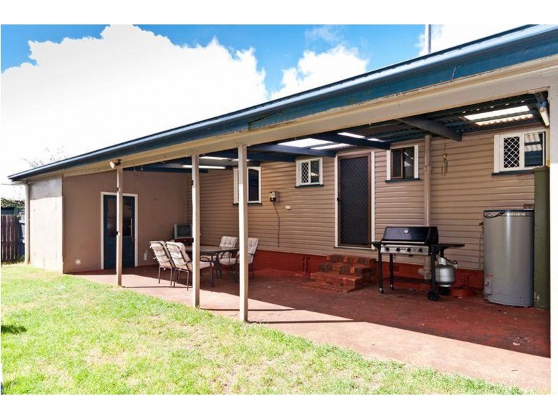 13 David Street, Rockville QLD 4350