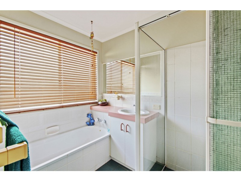 14 Blueberry Ash Court, Glenvale QLD 4350