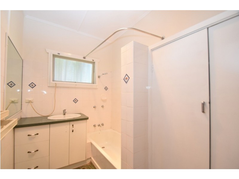 31 Butt Street, Harristown QLD 4350