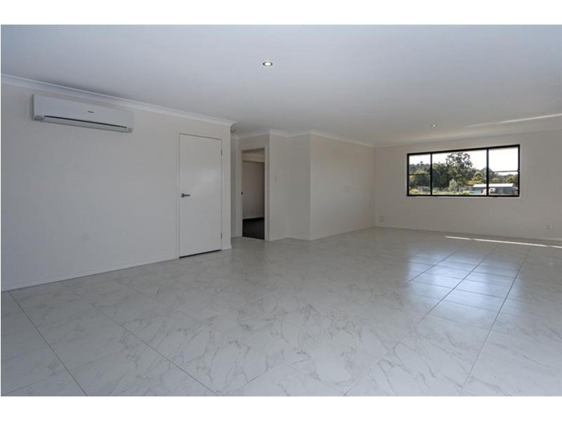 10 Calcutt Road, Gowrie Junction QLD 4352