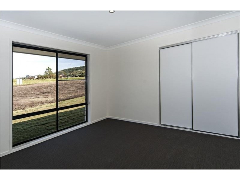 10 Calcutt Road, Gowrie Junction QLD 4352