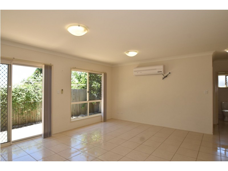 2/180A Jellicoe Street, Newtown QLD 4350