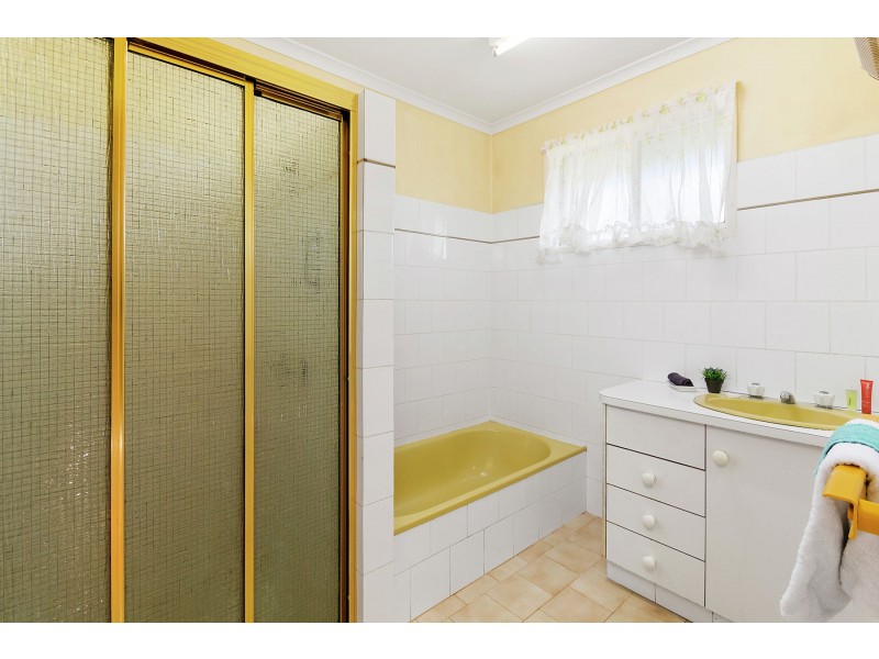 35 Paradise Street, Harristown QLD 4350