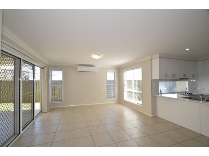 5 Nabiac Close, Kearneys Spring QLD 4350